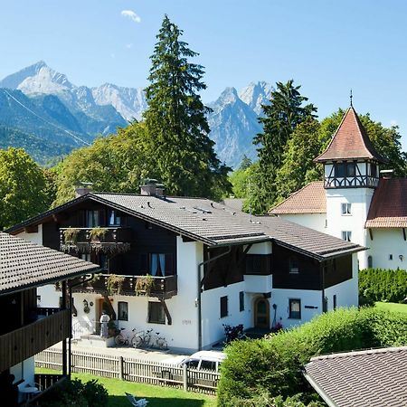 Hyperion Hotel Garmisch - Partenkirchen Exterior photo The former abbey of St. Peter